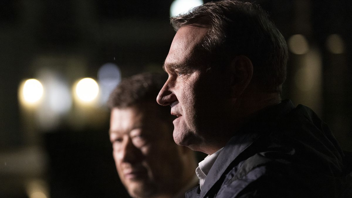 Aféry SPD Babiš řešit neplánuje, jeho ministři to ale chtěli